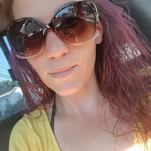 Meet your Posher, Lindara